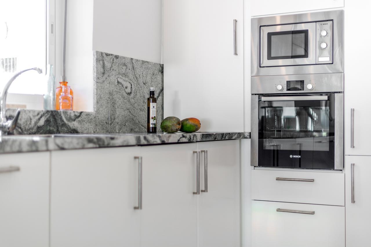 Front Line Penthouse Puerto Banus With Sea Views Lejlighed Marbella Eksteriør billede
